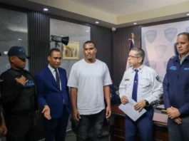 Se entrega uno de los señalados por doble homicidio en La Caleta