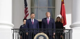 Embajador de EEUU en China afirma que Trump ofreció a Xi comprar armas estadounidenses