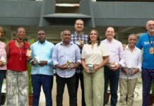 ABADINA honra a leyendas que forjaron el baloncesto distrital