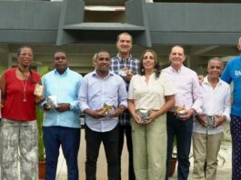 ABADINA honra a leyendas que forjaron el baloncesto distrital