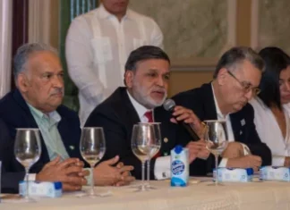 Comerciantes piden medidas para frenar impacto de la crisis en el país