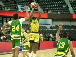 Barias se impone a San Carlos y lo elimina del TBS Distrito 2026
