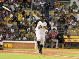 ¡Pitcheo dominante! Águilas cuelgan siete ceros y vencen a Gigantes