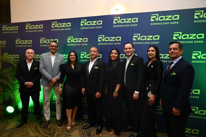 Luis Felipe Cornejo, Edgardo Paredes, Sarah Hernández, Aldrin Paredes, Yohanna Familias, Benjamín Oller, Rosa Sosto y Eddy Guevara.
