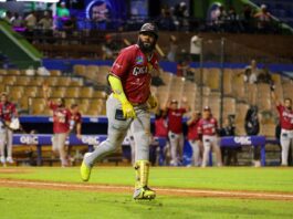 Ozuna dispara grand slam en remontada de Gigantes ante Escogido
