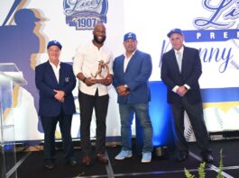 ¡Orgullo azul! Mel Rojas estrena galardón del Premio Manny Mota