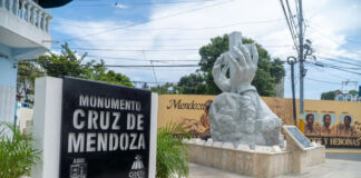 Dío Astacio inaugura monumento remozado de la Cruz de Mendoza en SDE